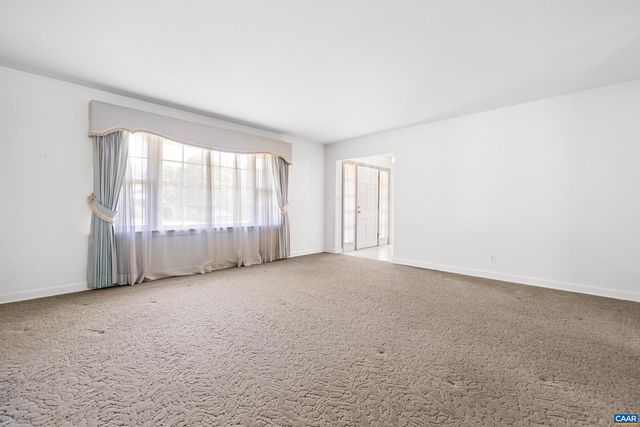 608 DAVIS AVE, Charlottesville, VA 22901