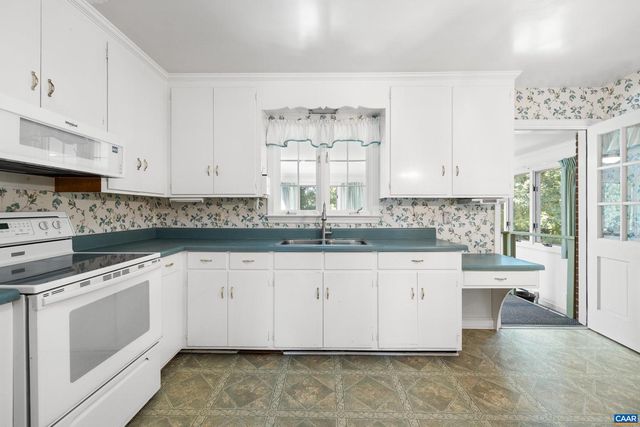 608 DAVIS AVE, Charlottesville, VA 22901