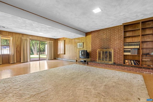 608 DAVIS AVE, Charlottesville, VA 22901