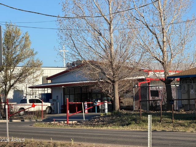 370 W VENICE Way, Paulden, AZ 86334