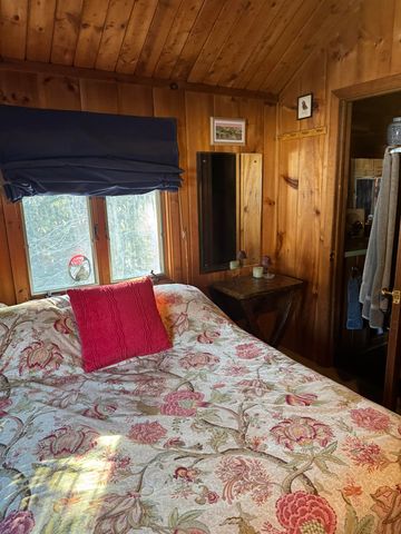 128 Upper Pines Road, Warren, VT 05674