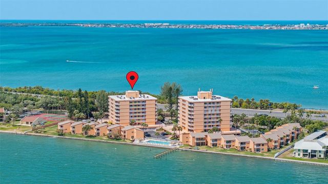 7432 SUNSHINE SKYWAY LANE S 506, St Petersburg, FL 33711