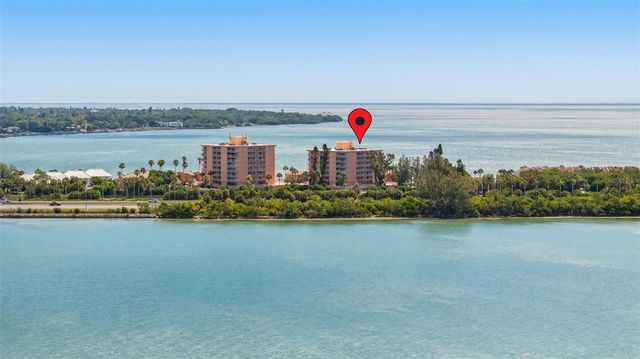 7432 SUNSHINE SKYWAY LANE S 506, St Petersburg, FL 33711