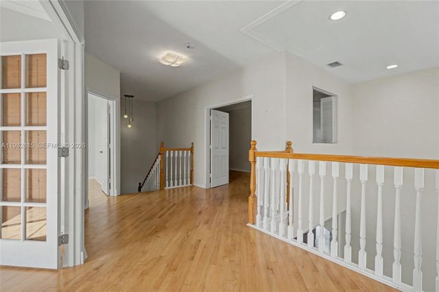 1560 Seagrape Way, Hollywood, FL 33019