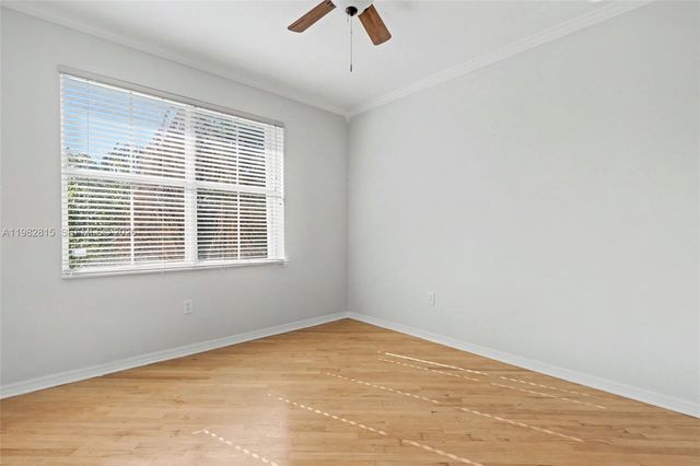 1560 Seagrape Way, Hollywood, FL 33019