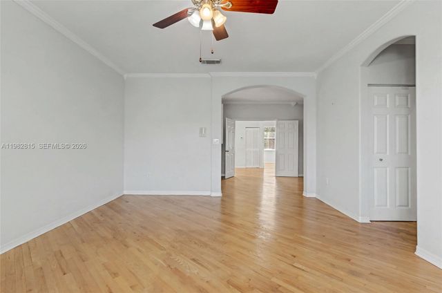 1560 Seagrape Way, Hollywood, FL 33019