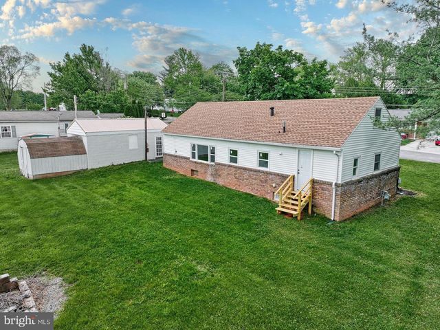 7679 ALTLAND AVENUE, Abbottstown, PA 17301