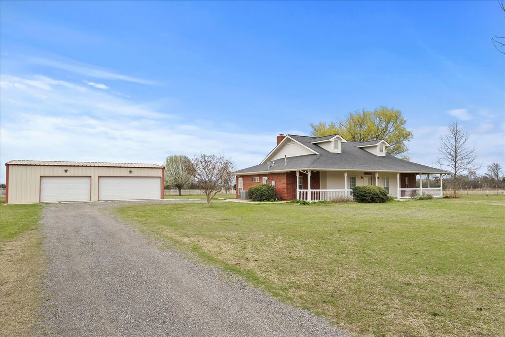 1130 County Road 4945, Leonard, TX 75452