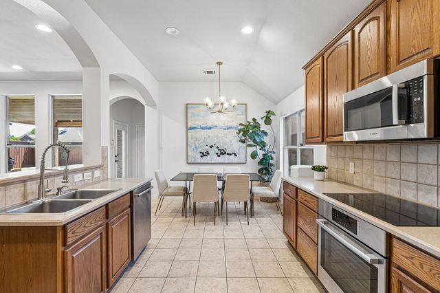 1616 Ponderosa Drive, Allen, TX 75002