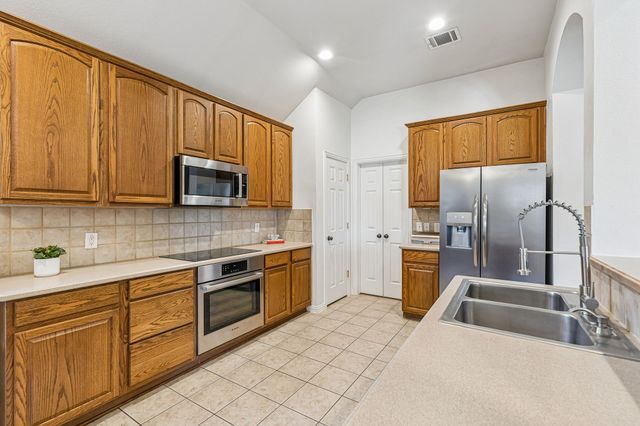 1616 Ponderosa Drive, Allen, TX 75002