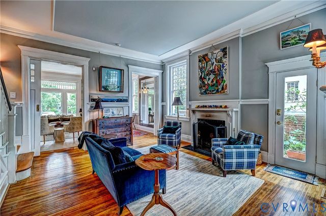 2209 Monument Ave, Richmond, VA 23220