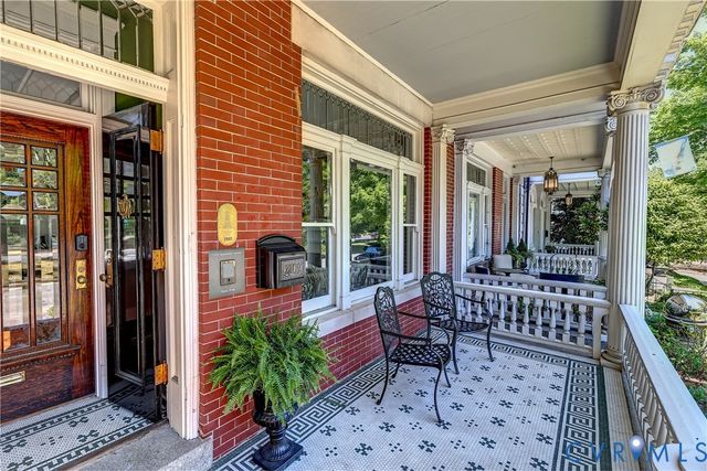 2209 Monument Ave, Richmond, VA 23220
