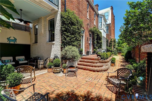 2209 Monument Ave, Richmond, VA 23220