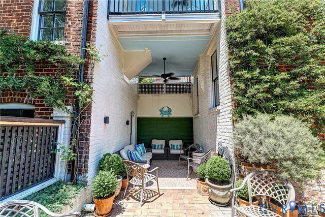 2209 Monument Ave, Richmond, VA 23220