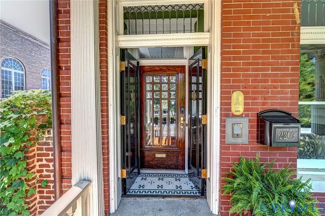 2209 Monument Ave, Richmond, VA 23220