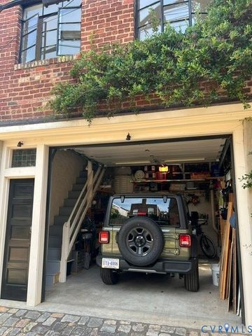 2209 Monument Ave, Richmond, VA 23220