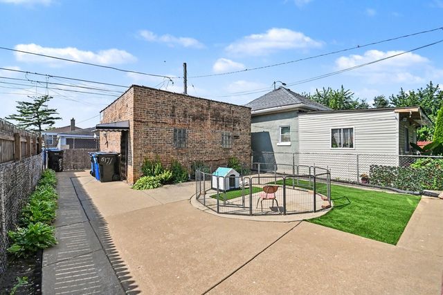 5171 W Bloomingdale Avenue, Chicago, IL 60639