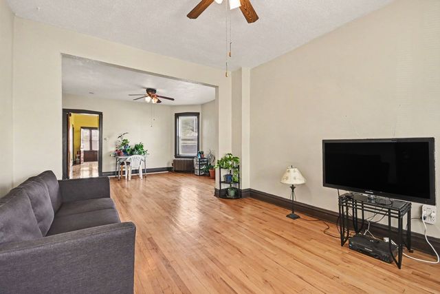 5171 W Bloomingdale Avenue, Chicago, IL 60639