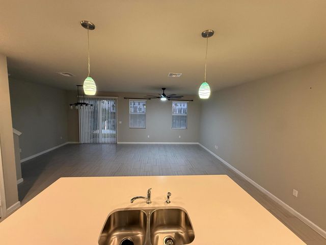 373 Salisbury Circle, Fort Pierce, FL 34982