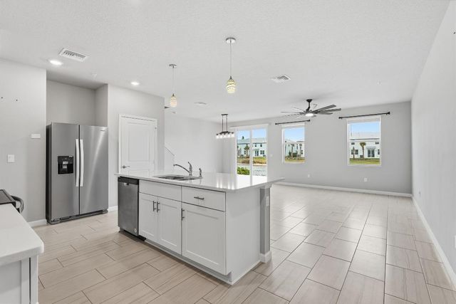 373 Salisbury Circle, Fort Pierce, FL 34982