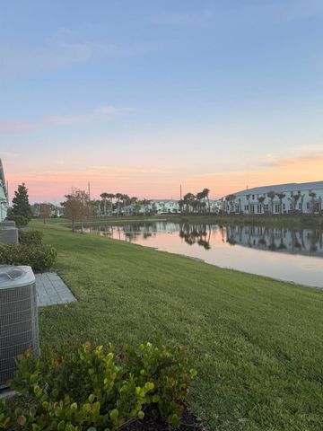 373 Salisbury Circle, Fort Pierce, FL 34982