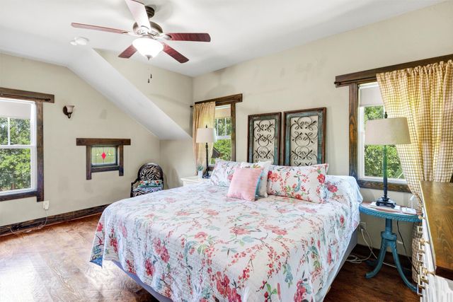421 Dallas Street, Argyle, TX 76226