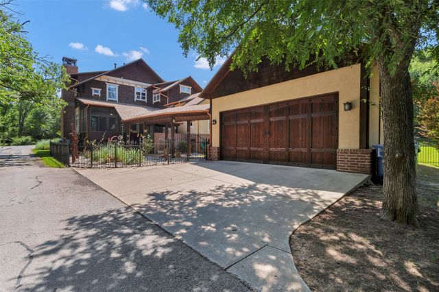 421 Dallas Street, Argyle, TX 76226