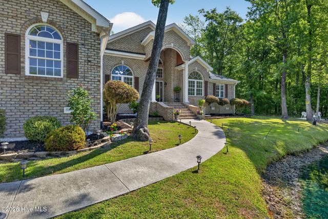 2519 High Valley Court NE, Bolivia, NC 28422