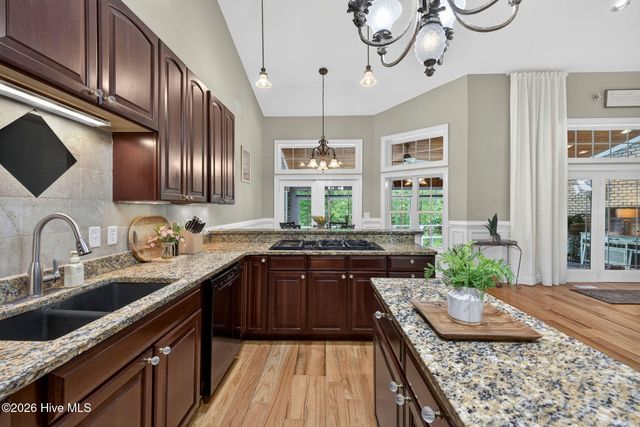 2519 High Valley Court NE, Bolivia, NC 28422