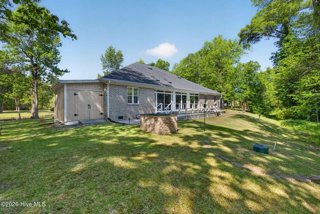 2519 High Valley Court NE, Bolivia, NC 28422