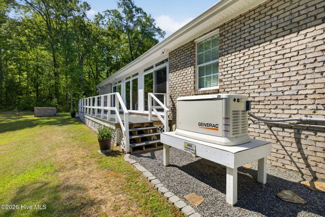 2519 High Valley Court NE, Bolivia, NC 28422