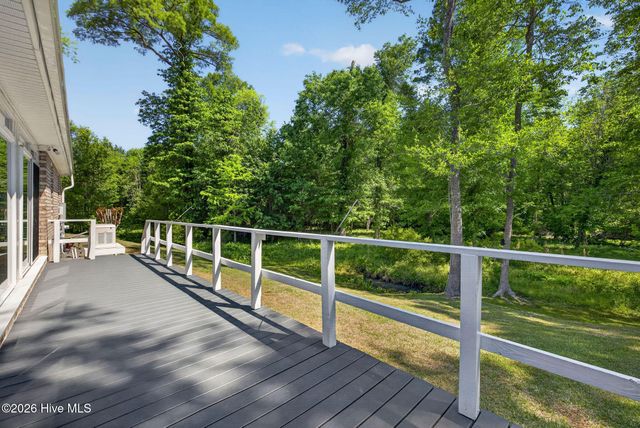 2519 High Valley Court NE, Bolivia, NC 28422