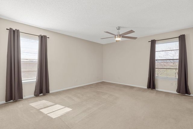 81 Family CIR, Hutto, TX 78634