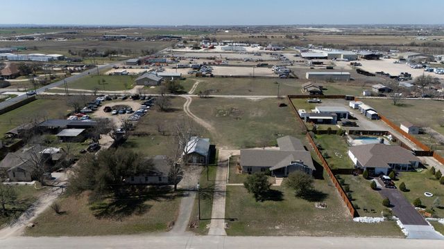 81 Family CIR, Hutto, TX 78634