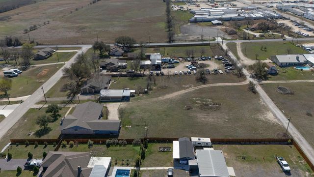 81 Family CIR, Hutto, TX 78634