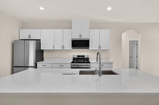 2112 W 13th Avenue, Corsicana, TX 75110