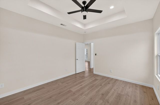 2112 W 13th Avenue, Corsicana, TX 75110