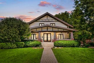 82 Lawton Road, Riverside, IL 60546
