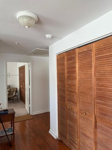 1542 Drexel Ave 301, Miami Beach, FL 33139