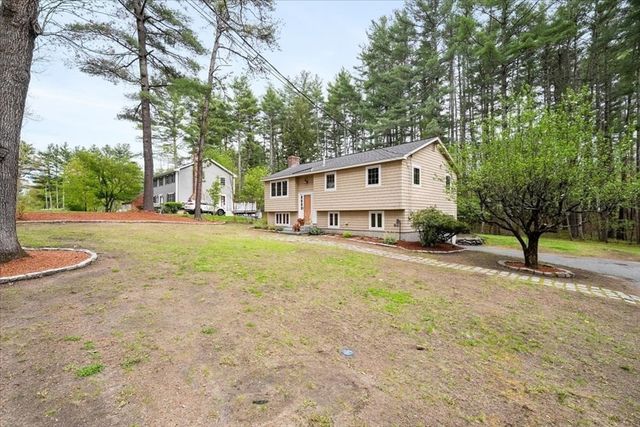 100 S Harbor Rd, Townsend, MA 01469