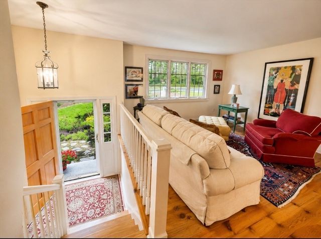 100 S Harbor Rd, Townsend, MA 01469