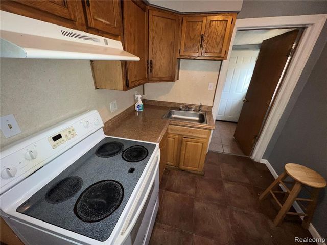 6819 Meadow Ave 6819 Meadow Avenue, Warren, MI 48091