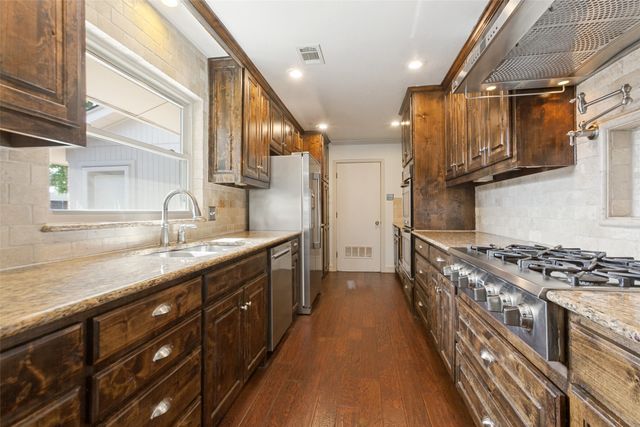 701 Brentwood Lane, Richardson, TX 75080