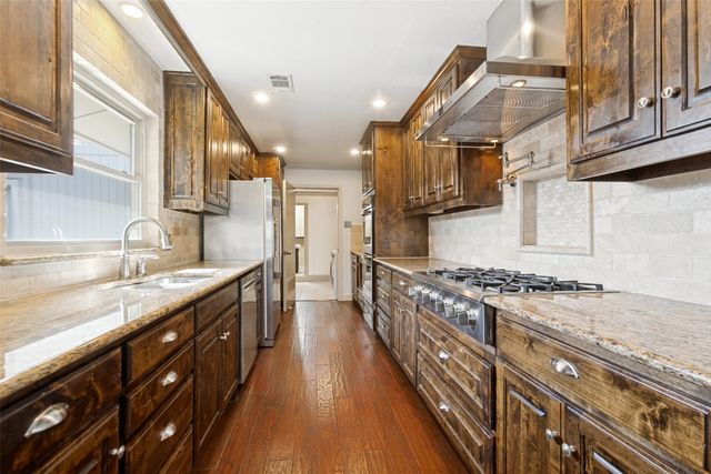 701 Brentwood Lane, Richardson, TX 75080