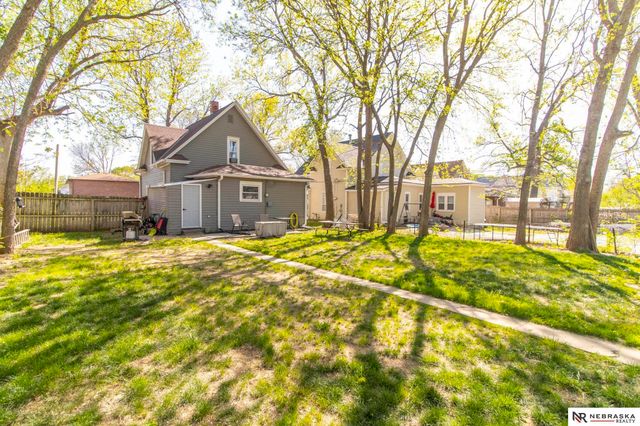 4618 Madison Avenue, Lincoln, NE 68504