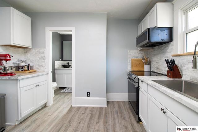 4618 Madison Avenue, Lincoln, NE 68504