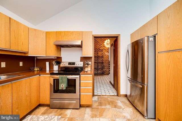 27 EAGLE LN, Reading, PA 19607