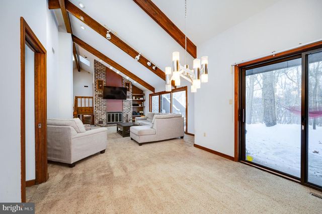 27 EAGLE LN, Reading, PA 19607