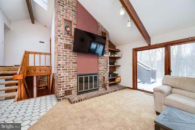 27 EAGLE LN, Reading, PA 19607