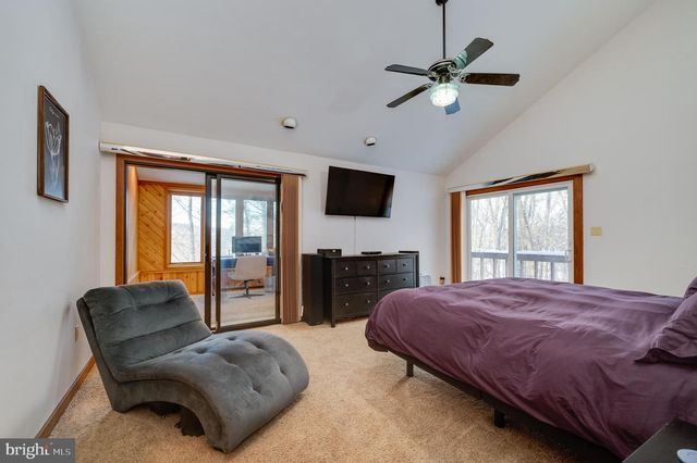 27 EAGLE LN, Reading, PA 19607